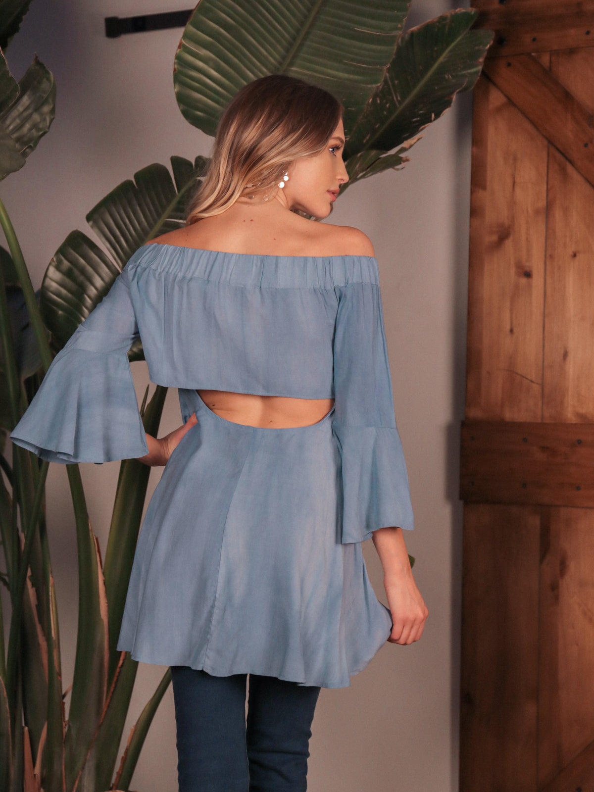 Off The Shoulders Hi-Lo Hem Top with Keyhole Open Back