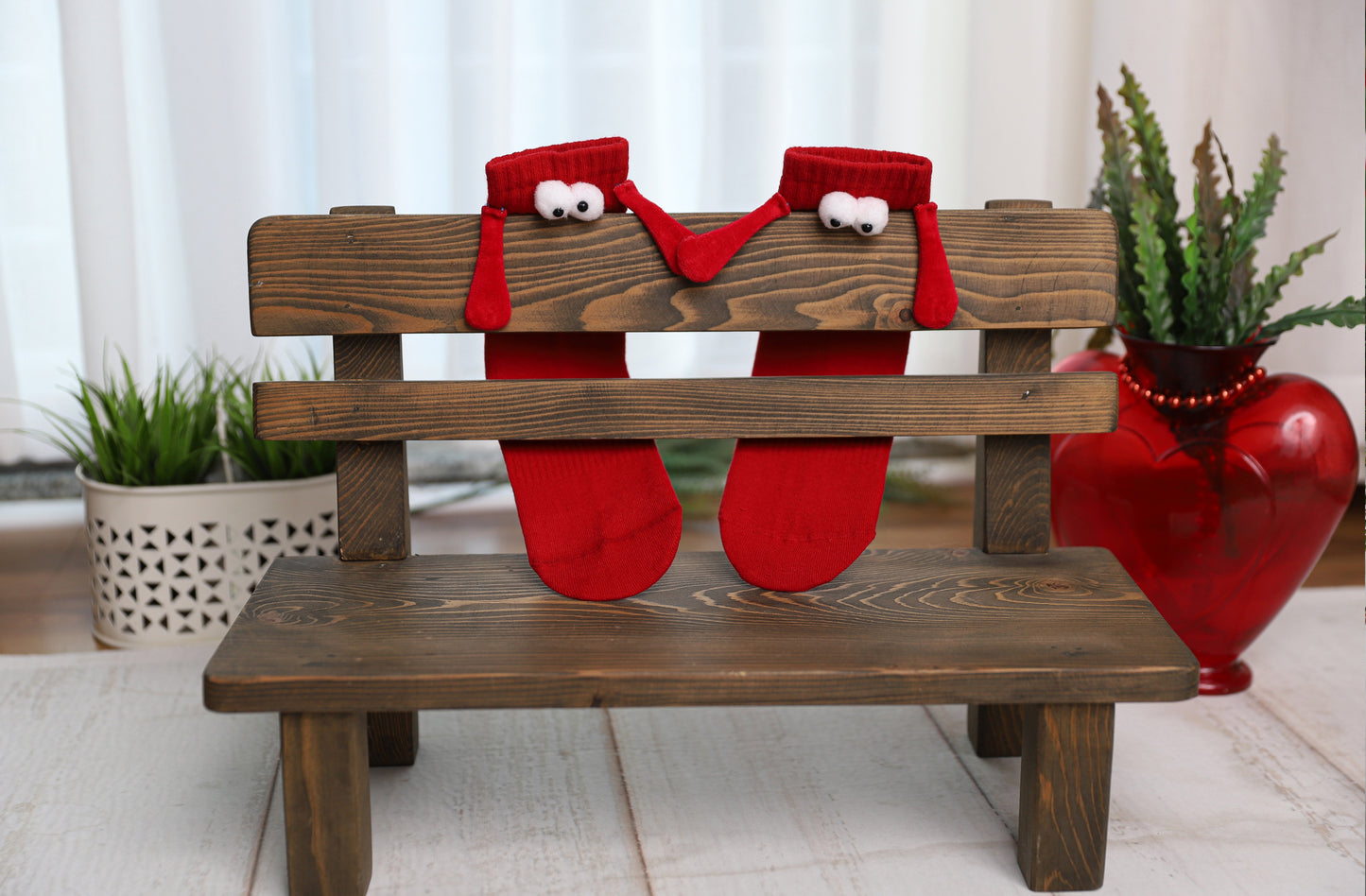 Red Magnetic Socks that Holding Hands Couple Socks for Valentine's Day